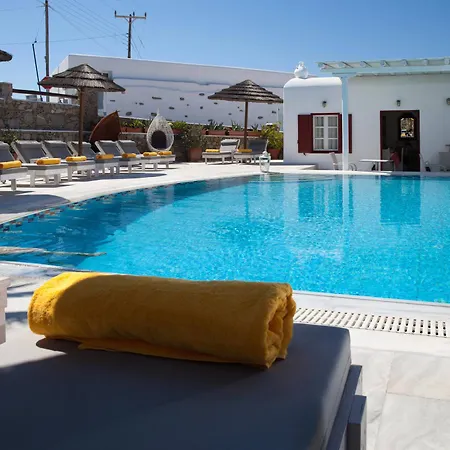 Ξενοδοχείο Domna 2*